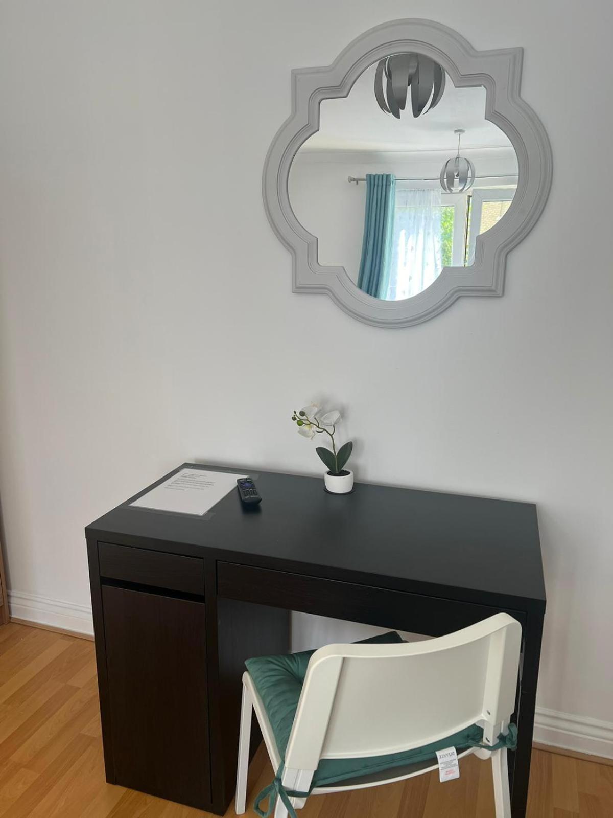 Luxury Rooms And An En-Suite Room With Free Wi-Fi Clarendon Way Κόλτσεστερ Εξωτερικό φωτογραφία