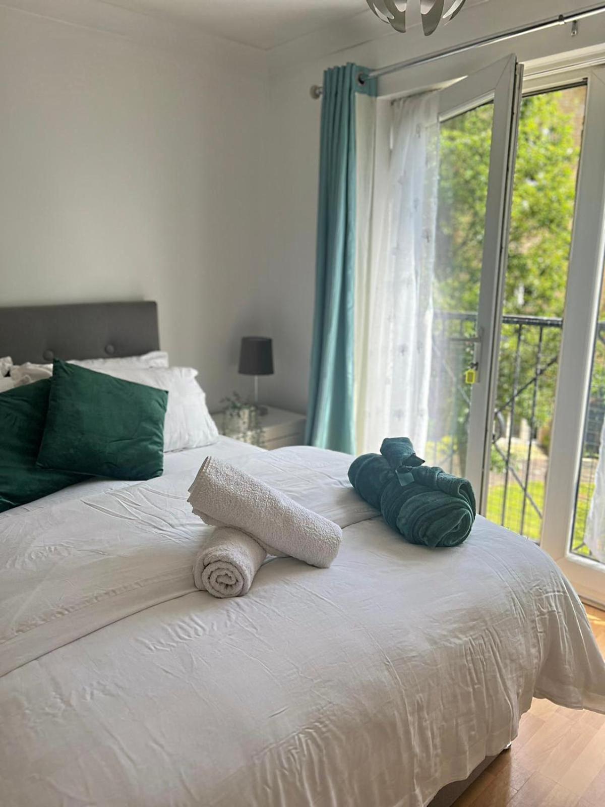 Luxury Rooms And An En-Suite Room With Free Wi-Fi Clarendon Way Κόλτσεστερ Εξωτερικό φωτογραφία