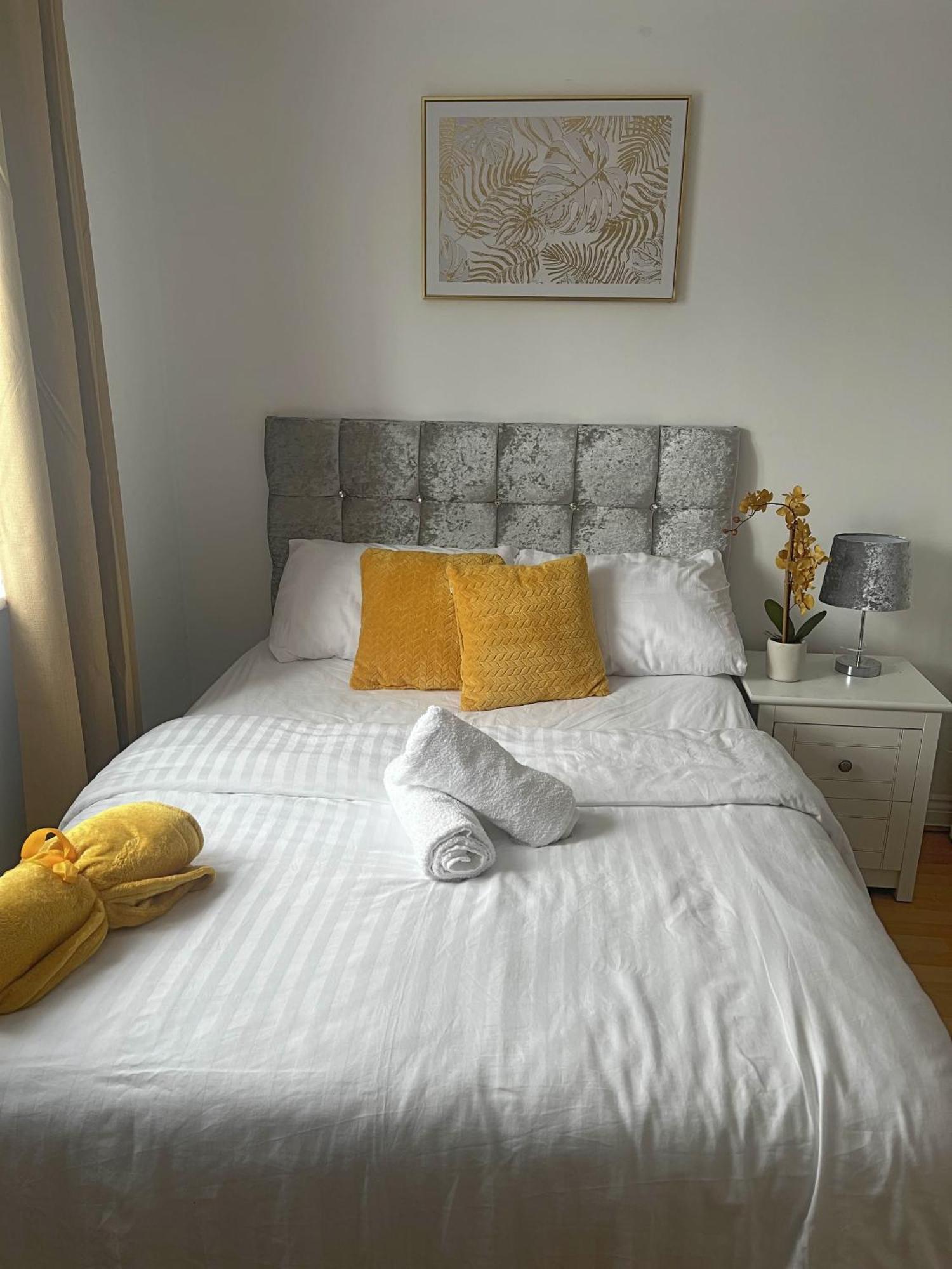 Luxury Rooms And An En-Suite Room With Free Wi-Fi Clarendon Way Κόλτσεστερ Εξωτερικό φωτογραφία