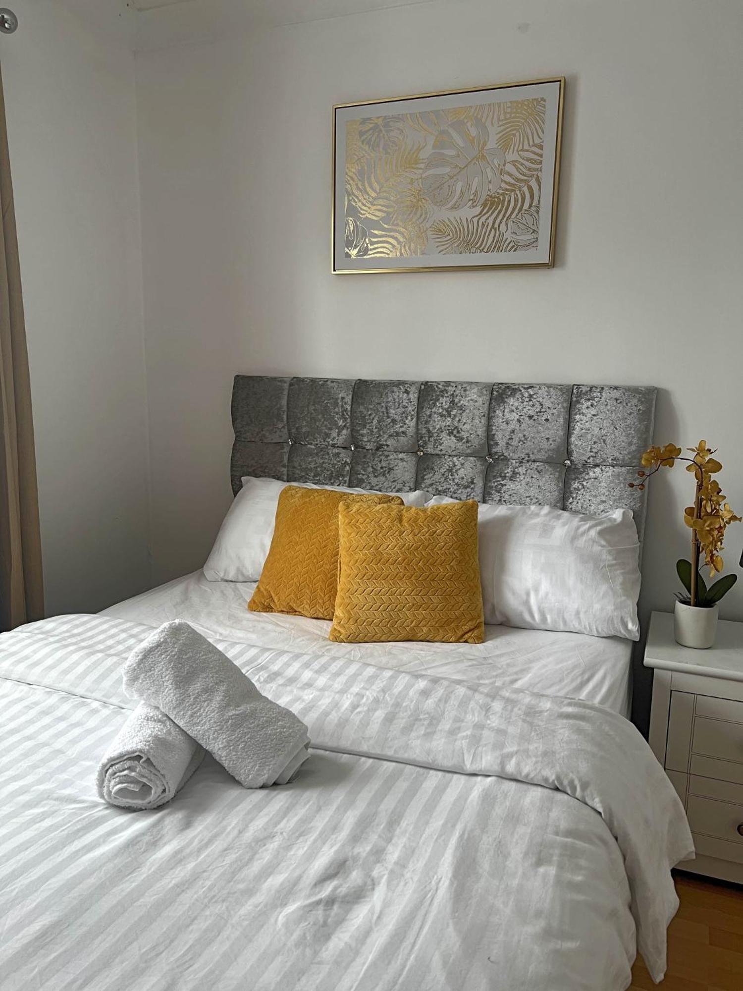 Luxury Rooms And An En-Suite Room With Free Wi-Fi Clarendon Way Κόλτσεστερ Εξωτερικό φωτογραφία